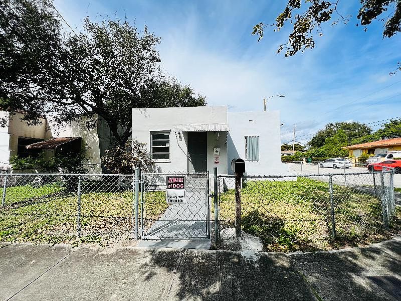 1st image of 801 NW 51st St