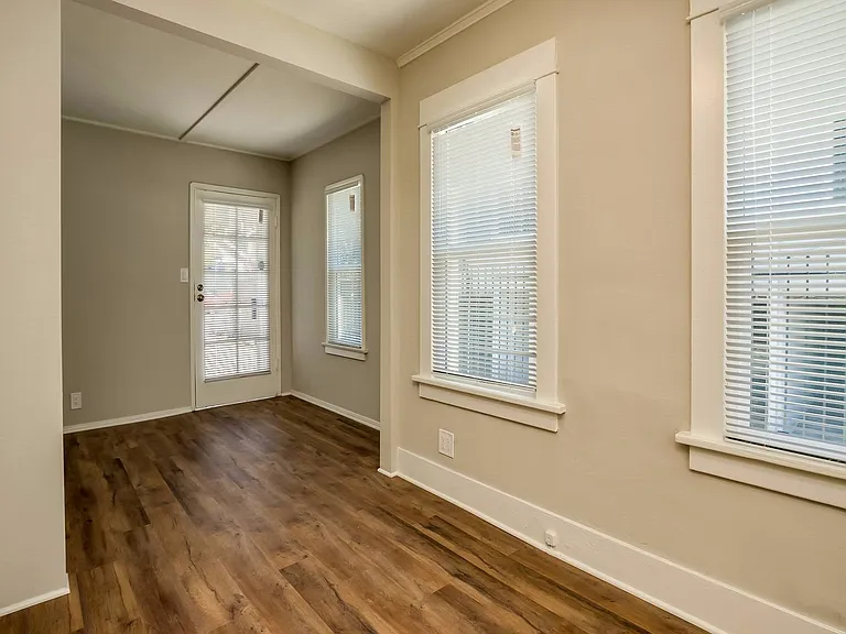 Remodeled House In Hollywood — Photo 9
