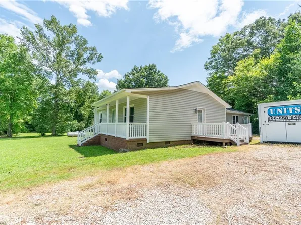 866 Manning Ave, Elon, NC 27244