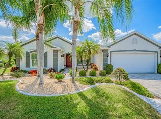 2305 Lyndhurst Dr, Sun City Center, FL 33573
