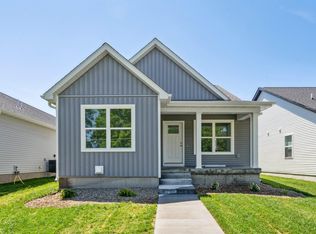 113 Axlewood Dr, Waterloo, IA 50701