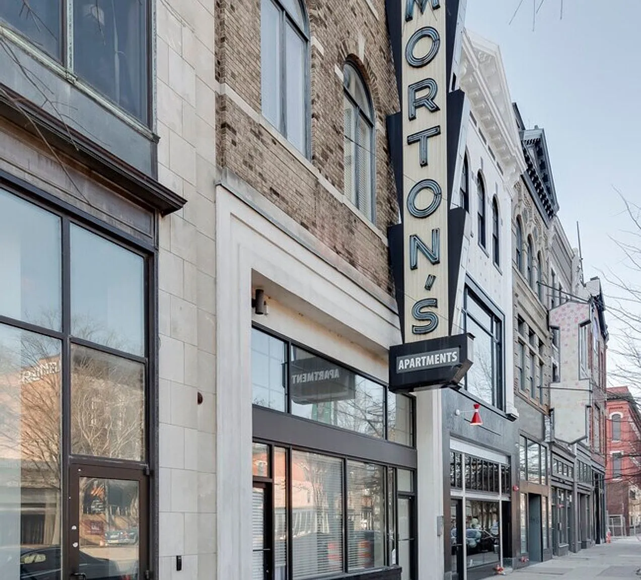 Mortons Apartments — Photo 1