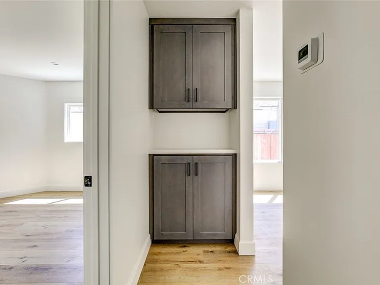 459 N Olive St — Photo 11