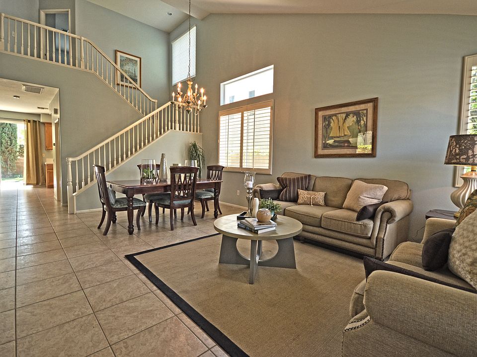 2nd image of 1014 Kemp Dr