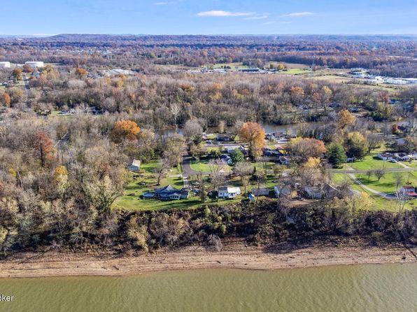 4505 River Front Dr, Louisville, KY 40216