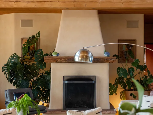 19 Jack Rabbit Ln, Santa Fe, NM 87508