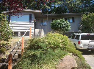 5052 38th Ave SW, Seattle, WA 98126