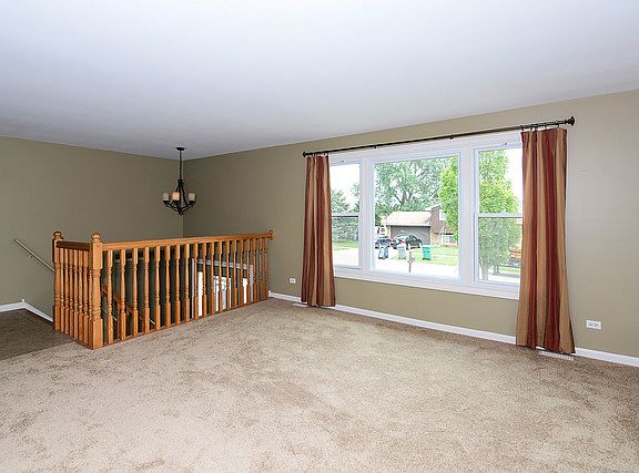 2nd image of 16904 90th Ave