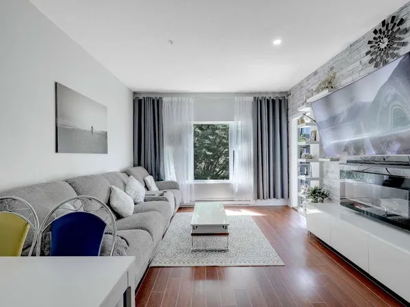 2488 Kelly Ave #208, Pt Coquitlam, BC V3C 1Y4
