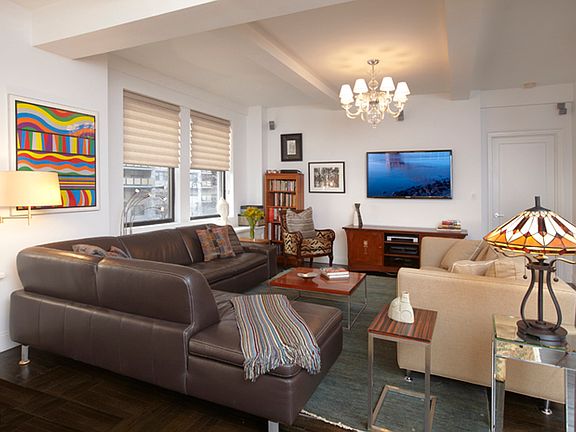 4th image of 20 W 72nd St #308