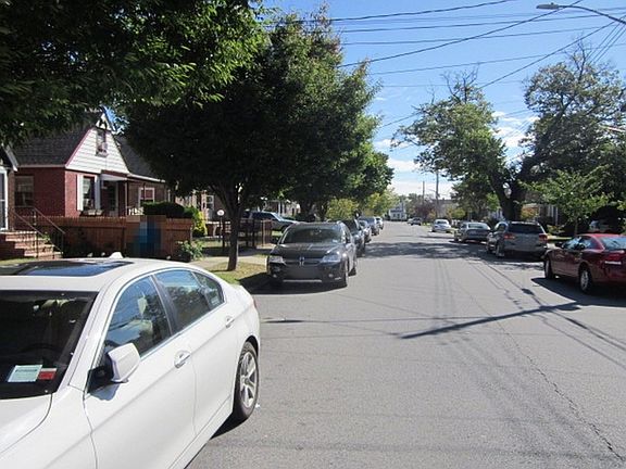 4th image of 120-27 197th St