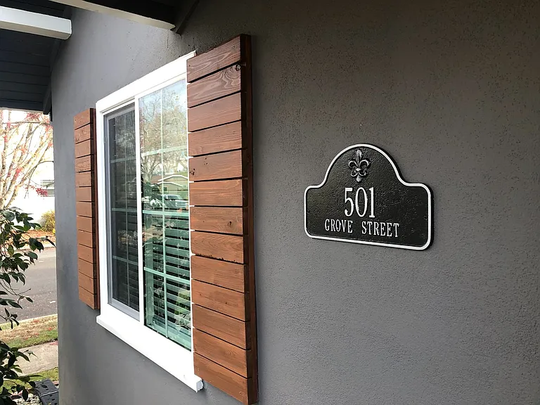 501 Grove St — Photo 3