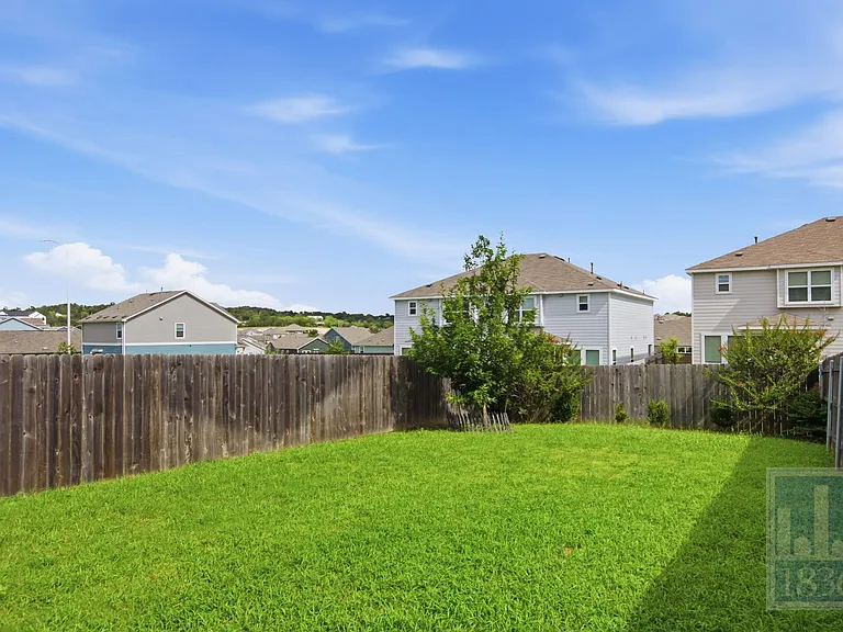 15213 Spruce Frost Cv #A — Photo 13