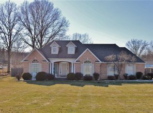 10478 W Ridge Rd, Elyria, OH 44035