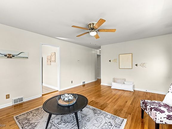 5th image of 712 Alameda Ave