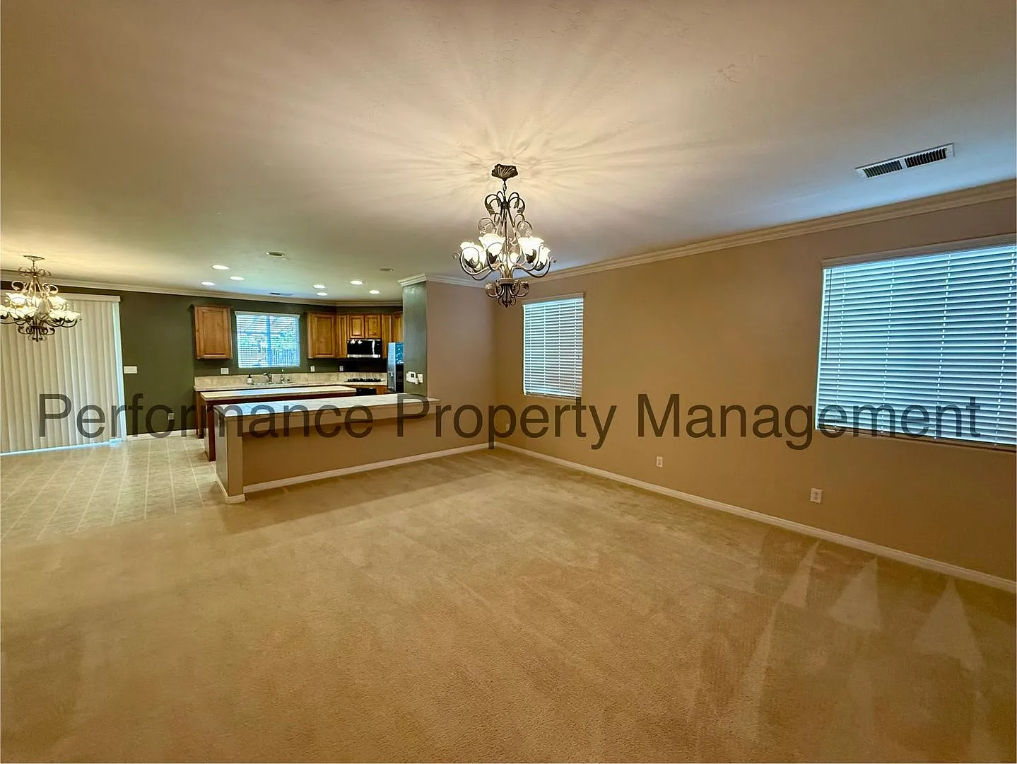 Spacious 4 Bed/2 Bath SW Bakersfield Home w/ Solar, RBP & Deposit Alternative Option — Photo 3