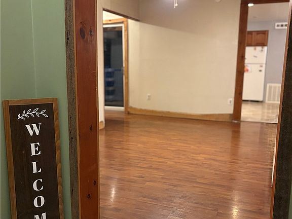 2nd image of 58 Wall St