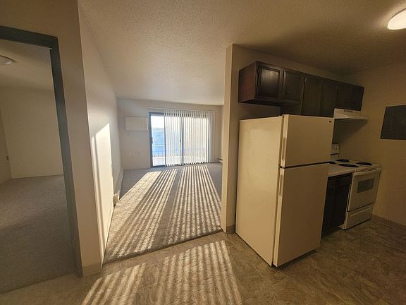 2nd image of 1440 Dakota Dr N #14