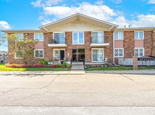 54781 Shelby Rd, Shelby Township, MI 48316