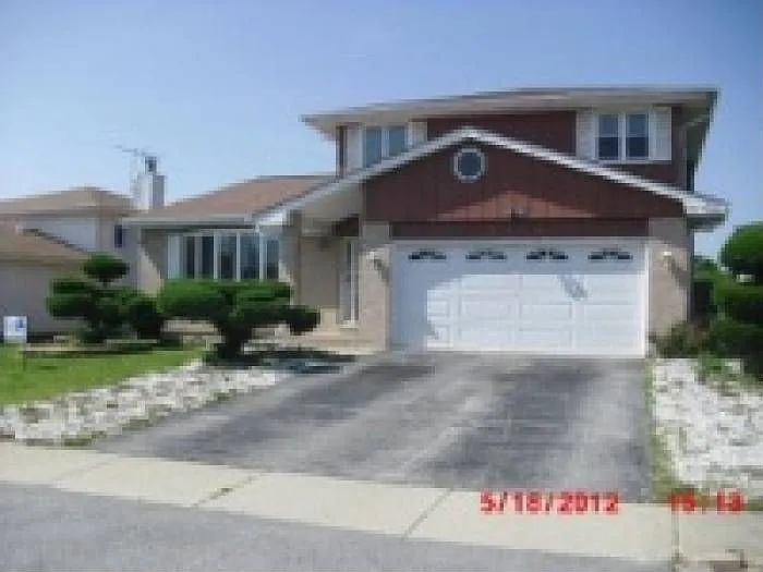 4136 177th St photo 1