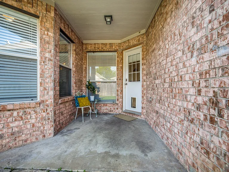 11298 Newberry Dr — Photo 21