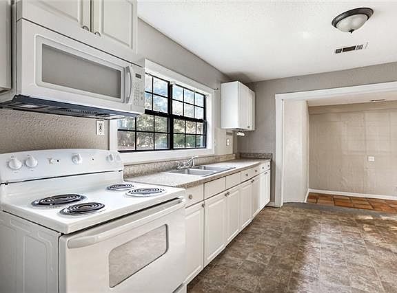 4th image of 37364 E Pinehill Dr #B