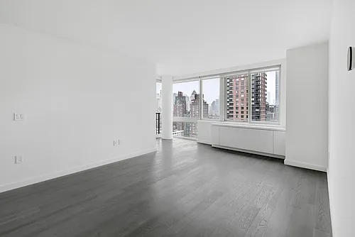 101 W End Ave #33F Photo 1