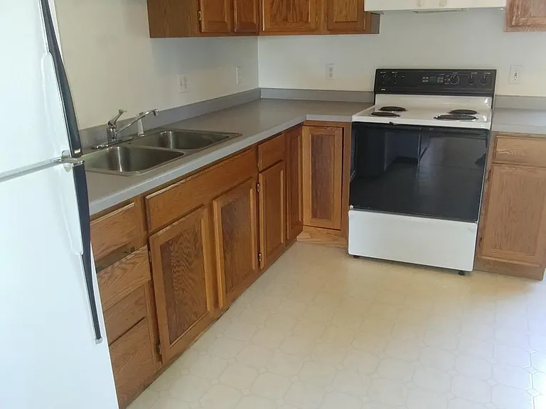 408 Clay St — Photo 11