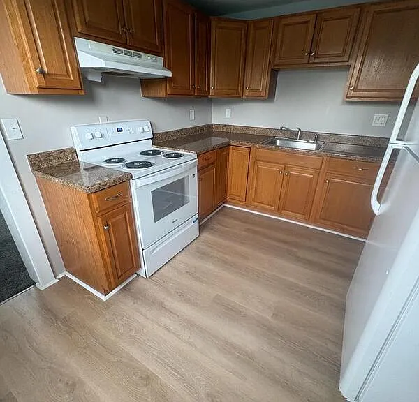 201 Lincoln Ave #2 — Photo 2