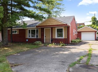 513 Willow Park Rd, Elyria, OH 44035