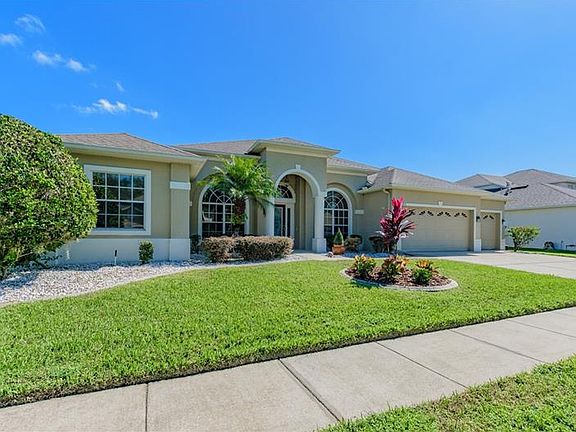 3rd image of 1833 Winding Oaks Dr