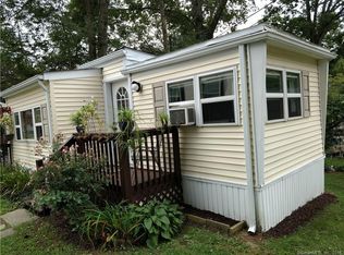 165 Laurelwood Ln, Danbury, CT 06811