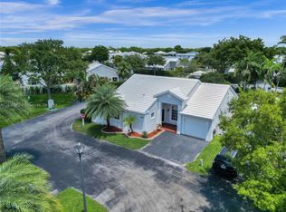 11249 SW 64th Ter, Miami, FL 33173