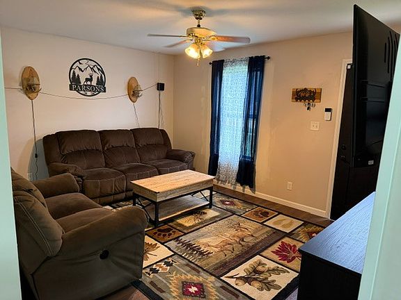 3rd image of 315 W Williams St