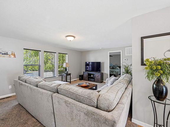 5th image of 3715 18th St