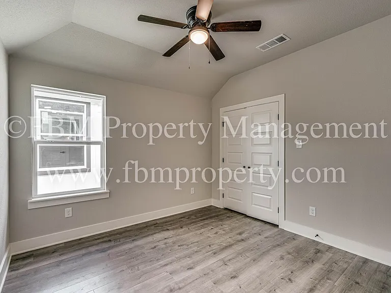 912 Cooksey Ct #B — Photo 15