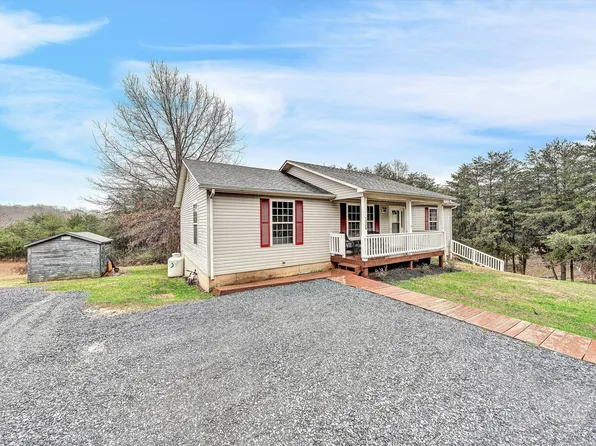 1328 Morewood Rd, Hardy, VA 24101