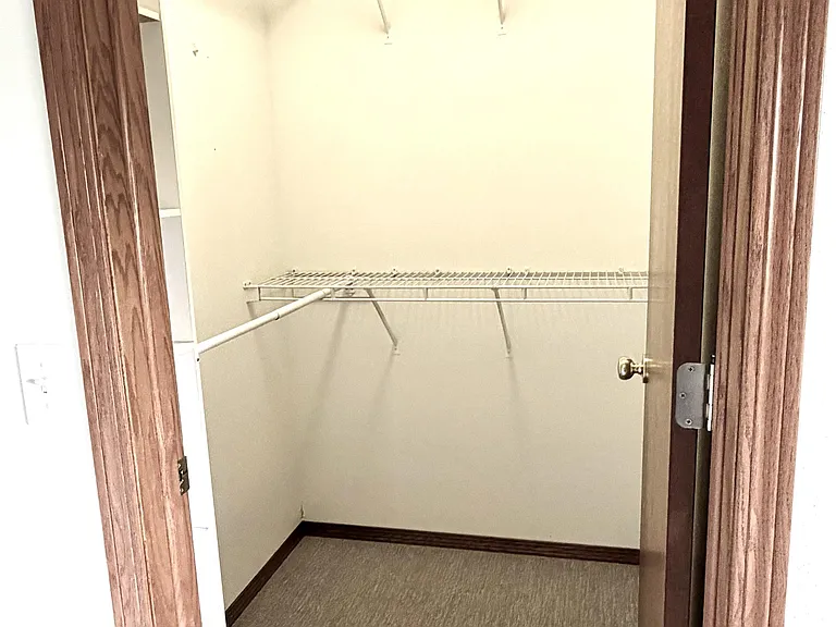 1217 Glacier Hill Dr — Photo 12