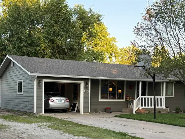 110 S Hess Ave, Hesston, KS 67062