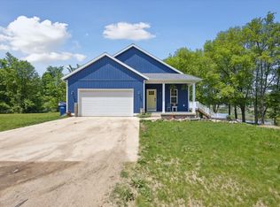 9442 Ripple Water Dr, Delton, MI 49046