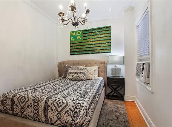 5th image of 411 Burgundy St APT 4