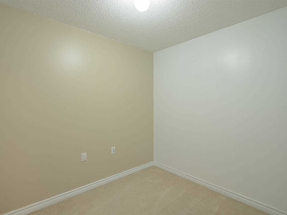 5th image of 9017 Leslie St #316
