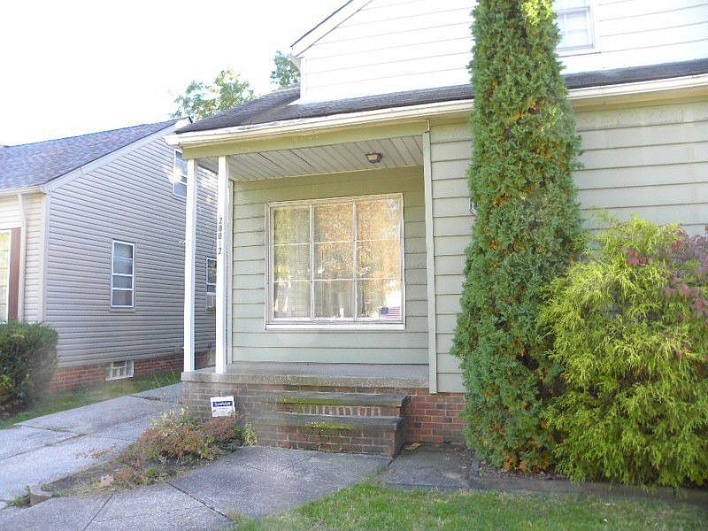2nd image of 20012 Sunset Dr