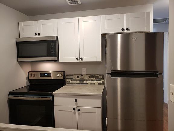 2nd image of 1261 Parkway Ave APT 22