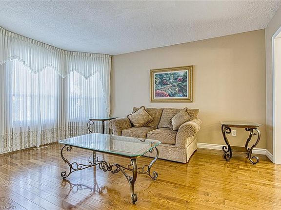 5th image of 211 Rushdale Dr
