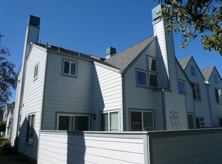 207 Bowsprit Ln, Foster City, CA 94404