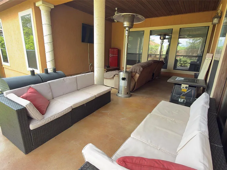 15206 Kevin Ln — Photo 16