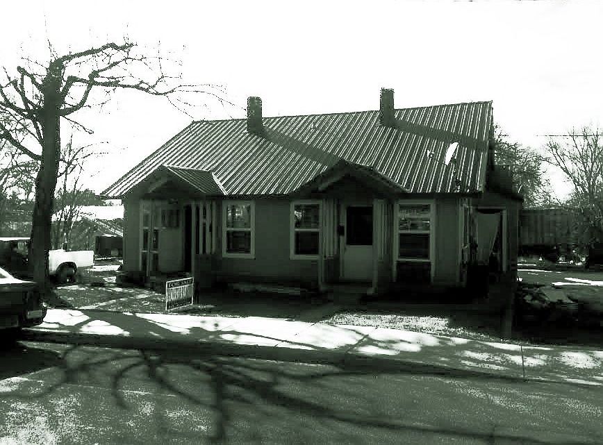 2nd image of 527 N G Also 529 St
