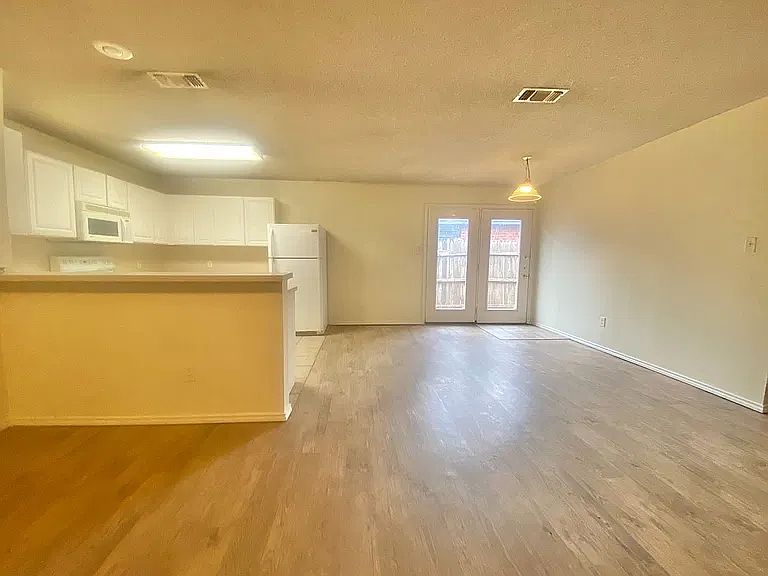 1st image of 6319 7th St Unit 2