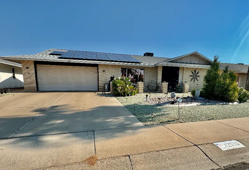 3 bed, 2090 sqft, $1,980 — Photo 3